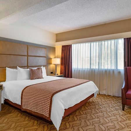 Best Western Plus Thousand Oaks Inn מראה חיצוני תמונה