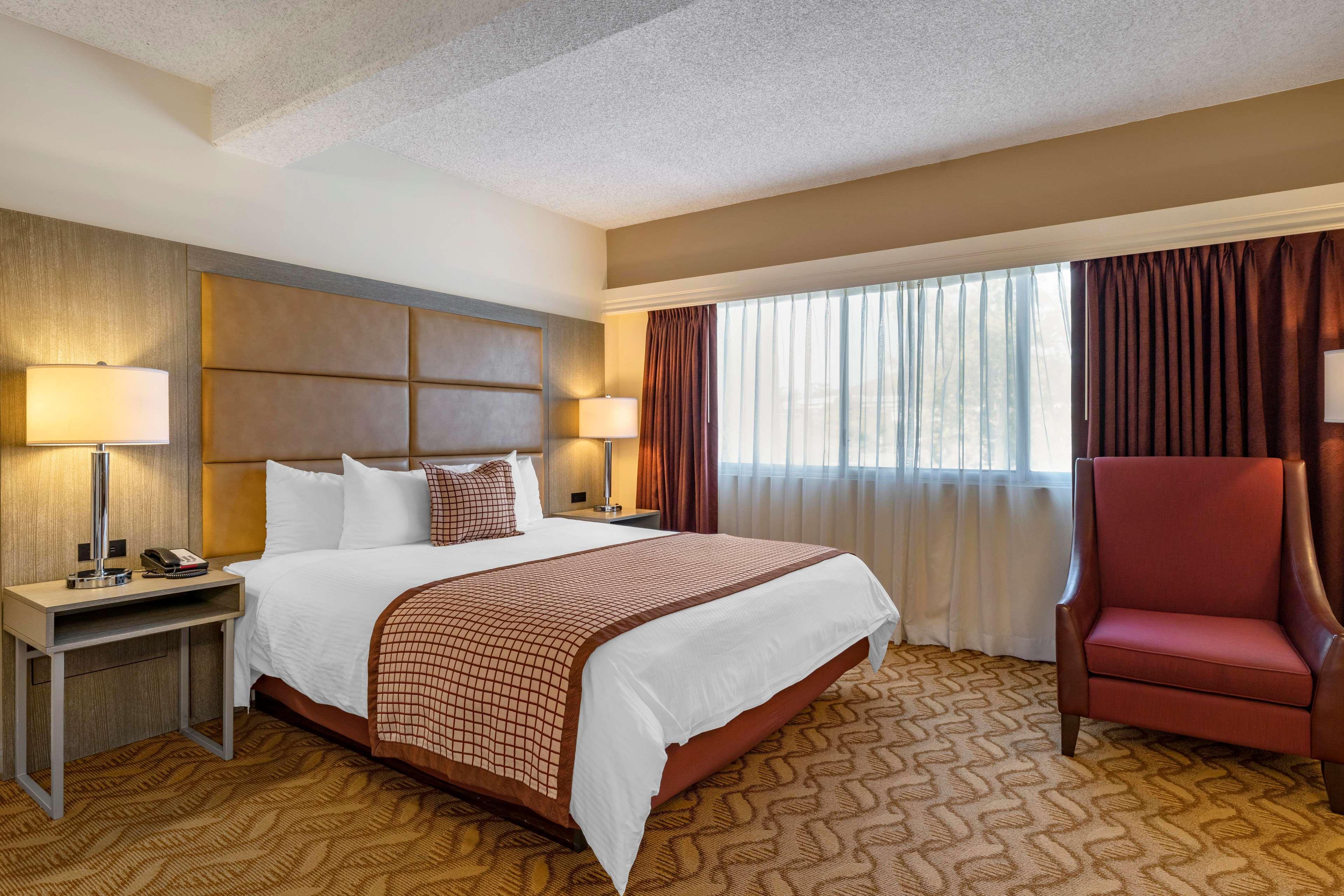 Best Western Plus Thousand Oaks Inn מראה חיצוני תמונה