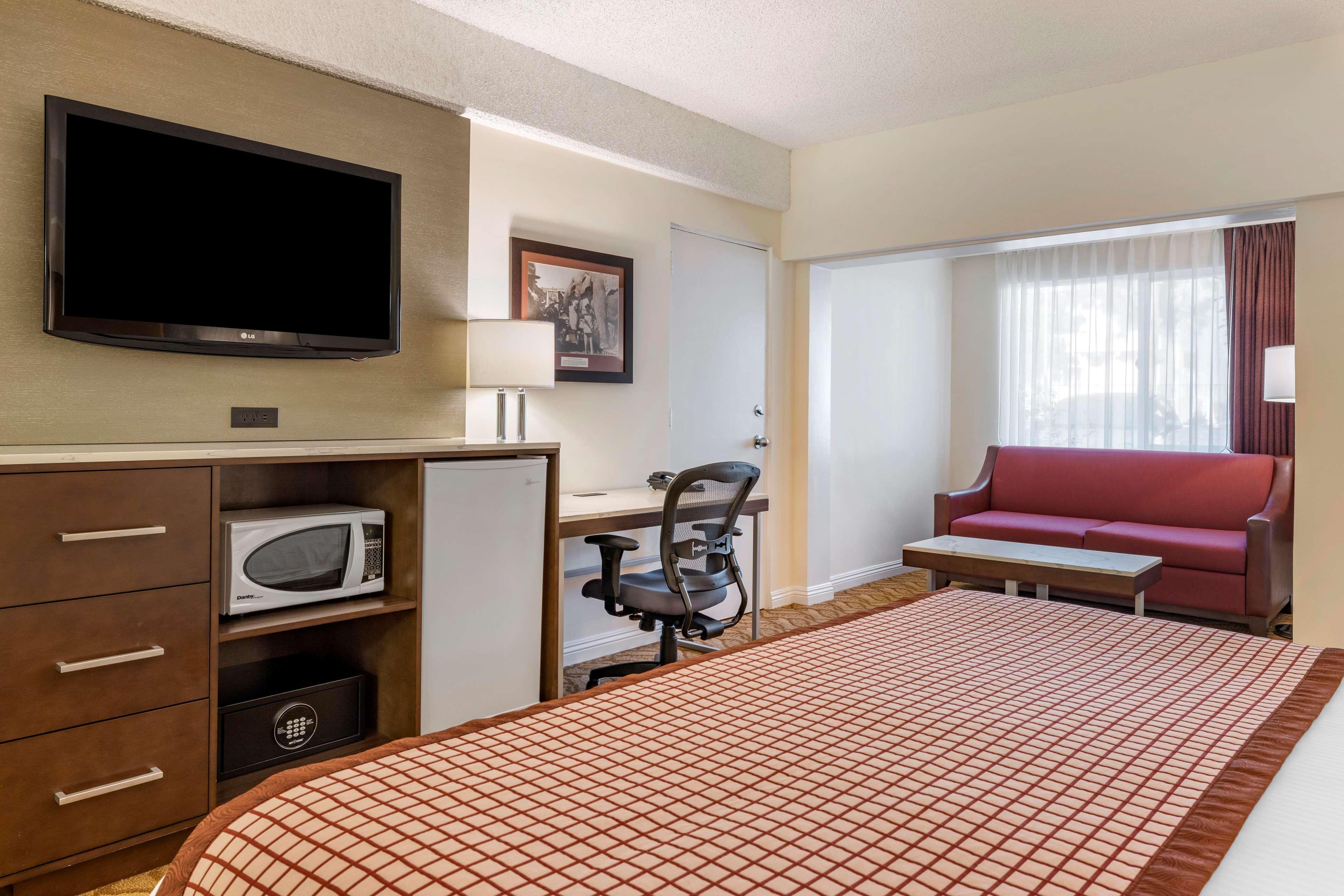 Best Western Plus Thousand Oaks Inn מראה חיצוני תמונה