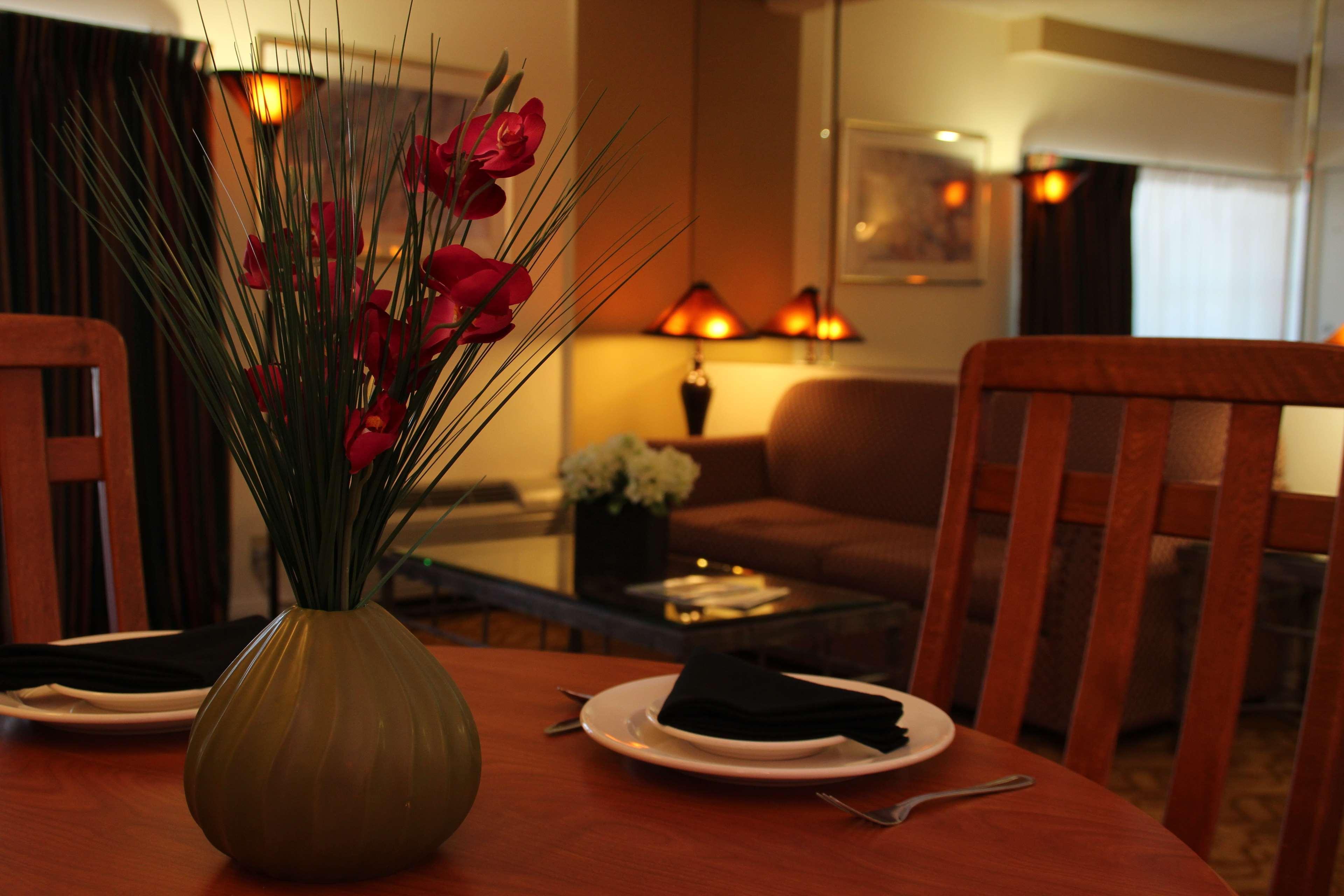 Best Western Plus Thousand Oaks Inn מראה חיצוני תמונה