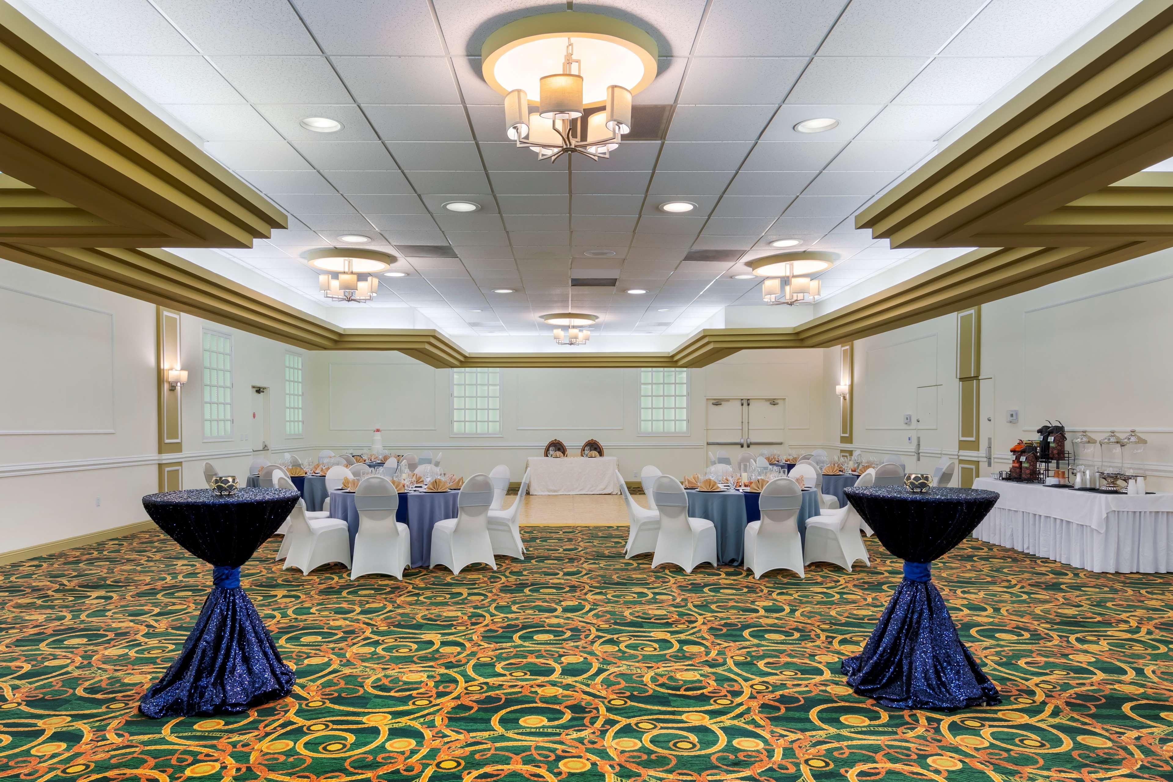 Best Western Plus Thousand Oaks Inn מראה חיצוני תמונה