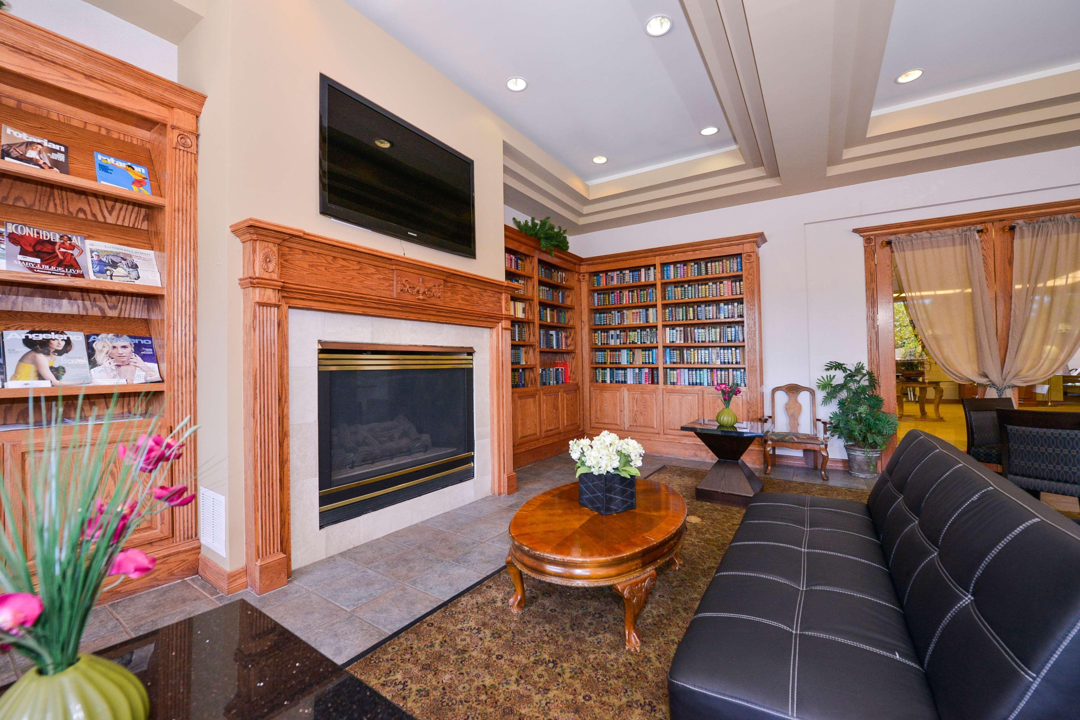 Best Western Plus Thousand Oaks Inn מראה חיצוני תמונה